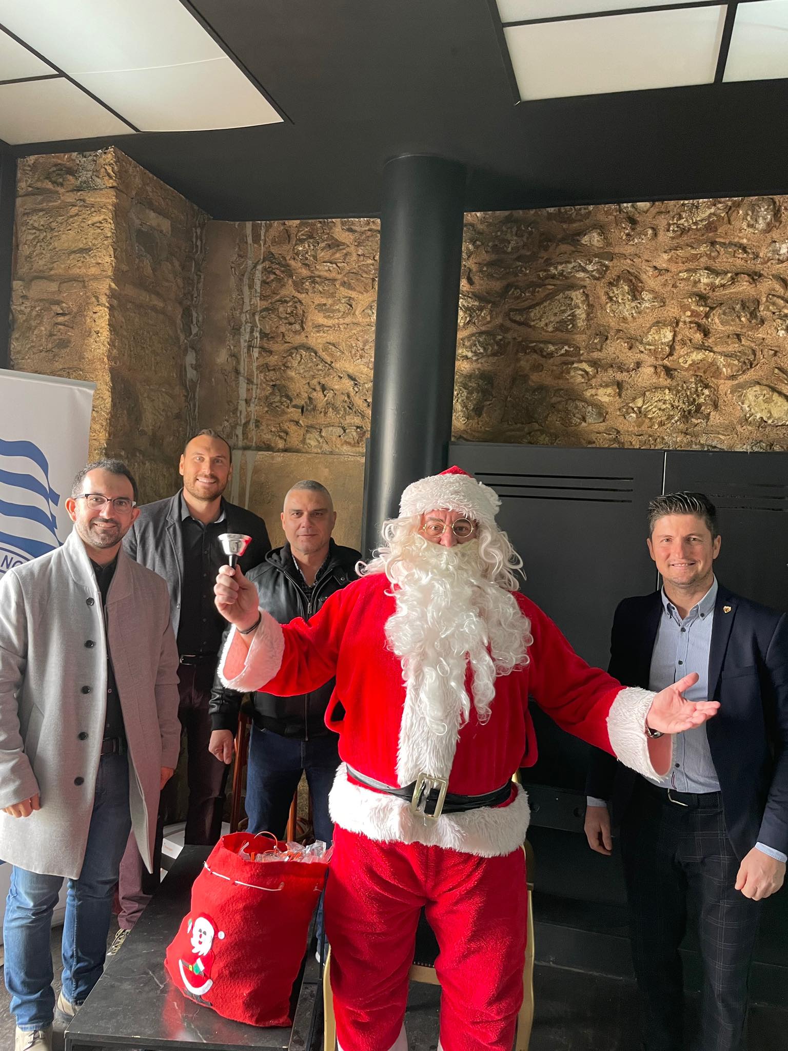 4 ΕΙΚΟΝΑ Ο ΜΙΚΡΟΣ ΠΡΙΓΚΙΠΑΣ